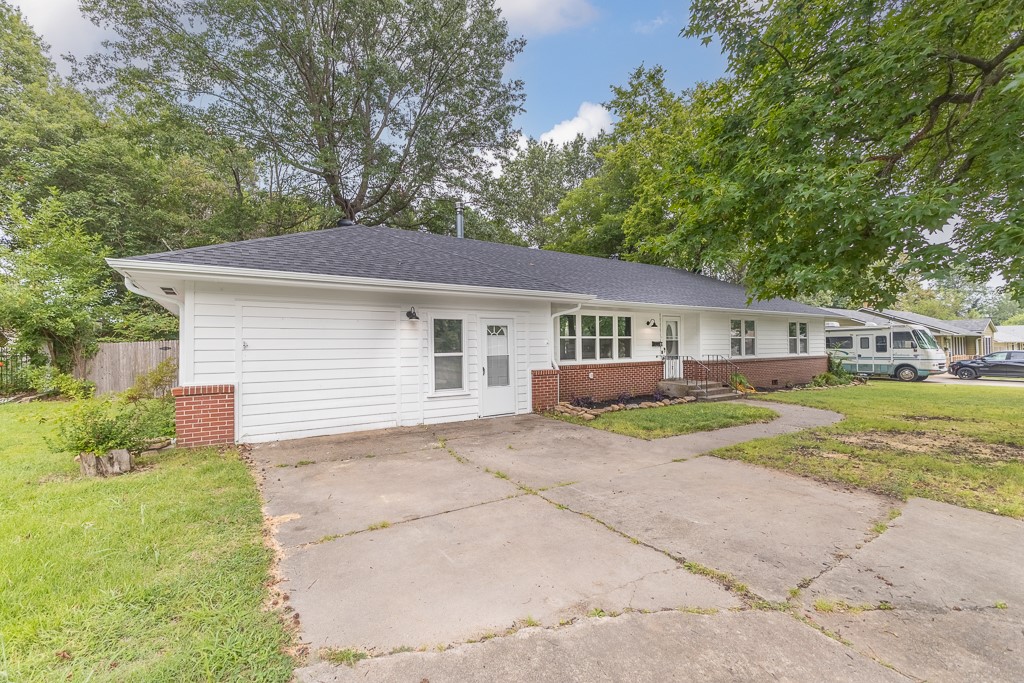 Rogers 2Nd Add - Residential Lease