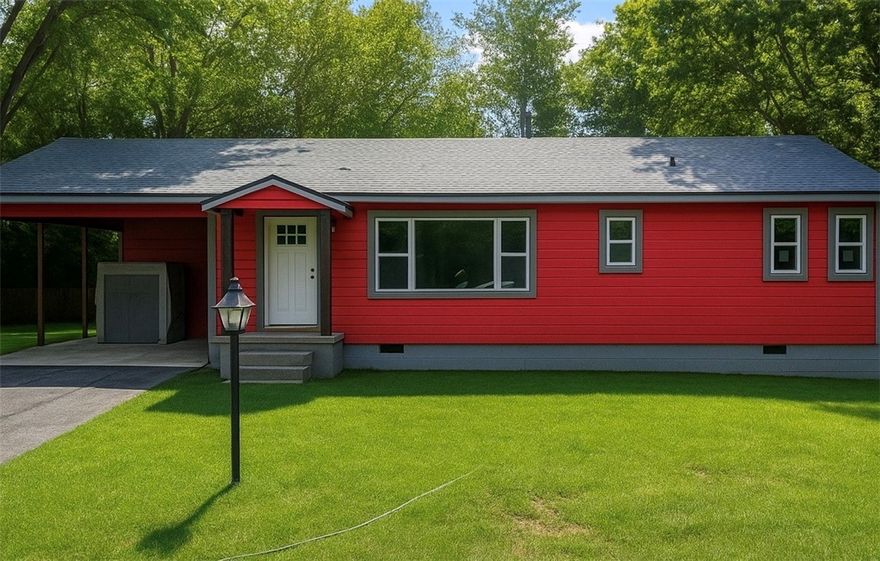 This newly renovated rental is ready for you! Close to the U of A and all of the things Fayetteville has to offer. 3 bed, 1 bath house with a fenced in backyard and washer/dryer included. The property also has a storage building on the back of the property to keep lawn equipment and other outdoor items in. More pictures coming soon.