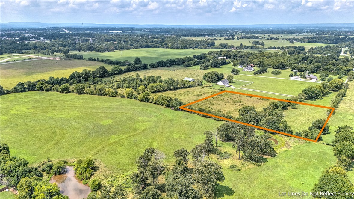 Fayetteville Outlots - Land