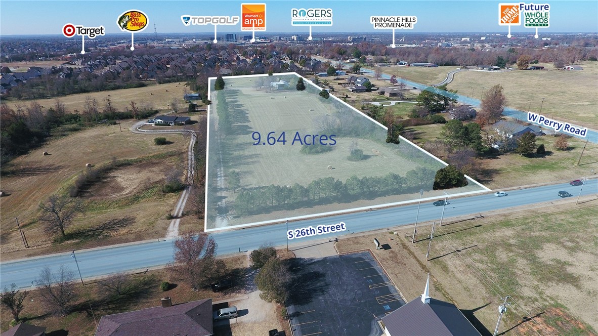 Spacious tract of land for sale located near the W Perry Road and S 26th Street intersection in Rogers, Arkansas. Desirable area near Pinnacle Hill Promenade and other big-box retailers such as Walmart, Target, At Home, and Texas Roadhouse. Popular entertainment sites nearby, including the Walmart Amp and Top Golf, create a desirable location with a high traffic volume.
**Must call broker to tour site**