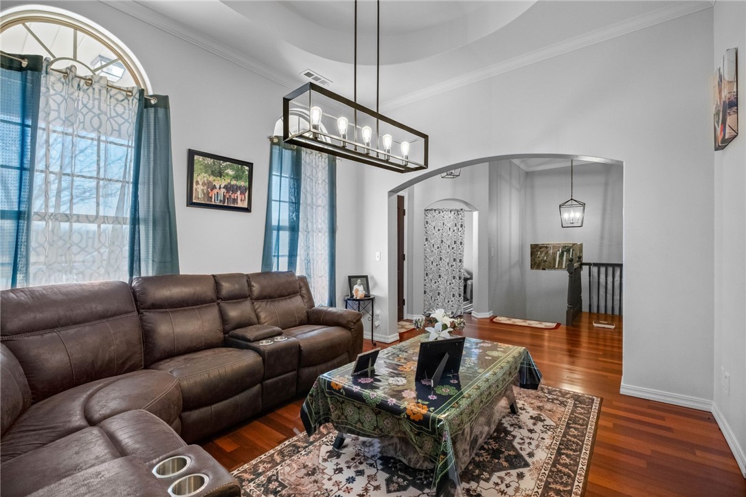 HOME SWEET HOME - Residential