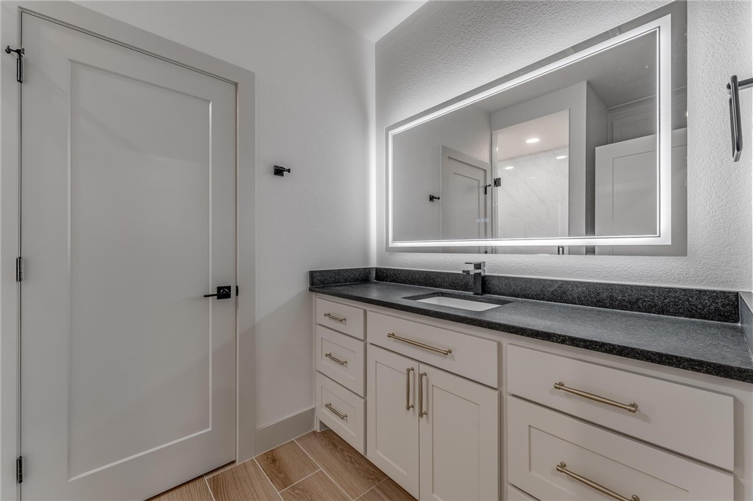 FAYETTEVILLE OUTLOTS - Residential