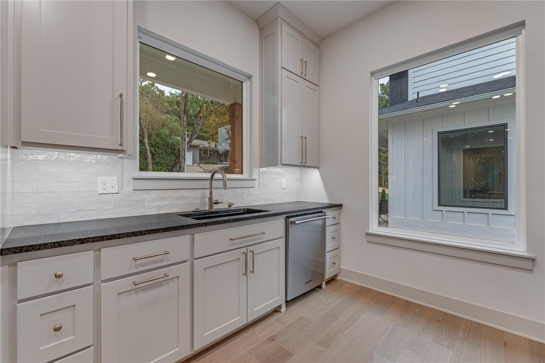 FAYETTEVILLE OUTLOTS - Residential