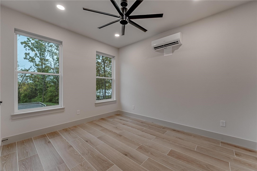 FAYETTEVILLE OUTLOTS - Residential