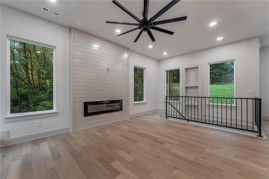 FAYETTEVILLE OUTLOTS - Residential