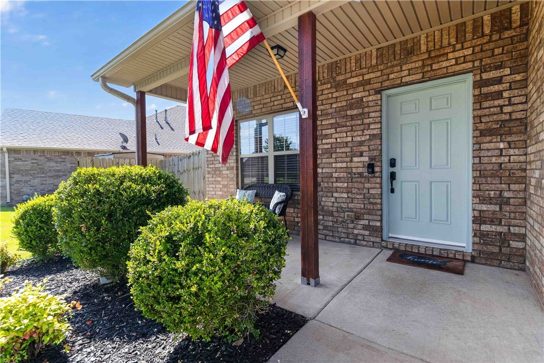 2704 Whispering Woods Court