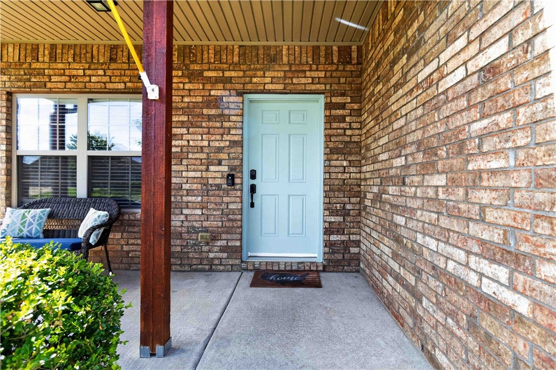 2704 Whispering Woods Court