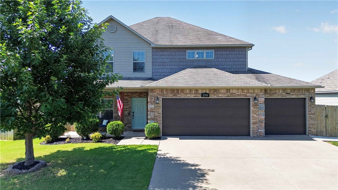2704 Whispering Woods Court
