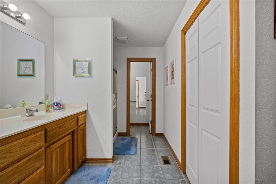 34-20-32-RURAL - Residential