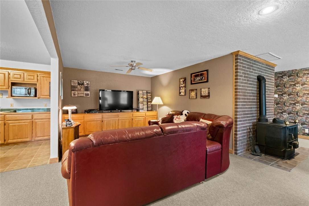 34-20-32-RURAL - Residential