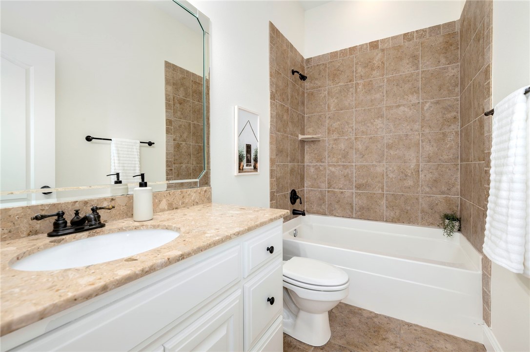 Waterford Estates At Hissom Ranch - Residential