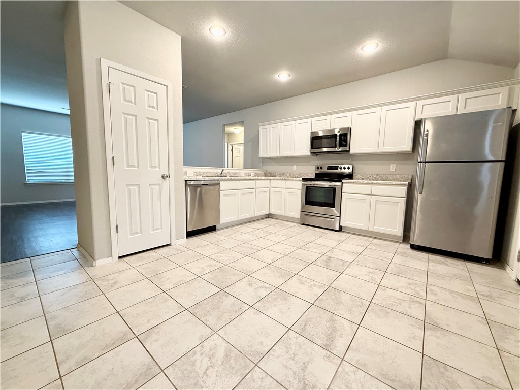 Silver Meadows Ph 1 2017 Highfill - Residential Lease