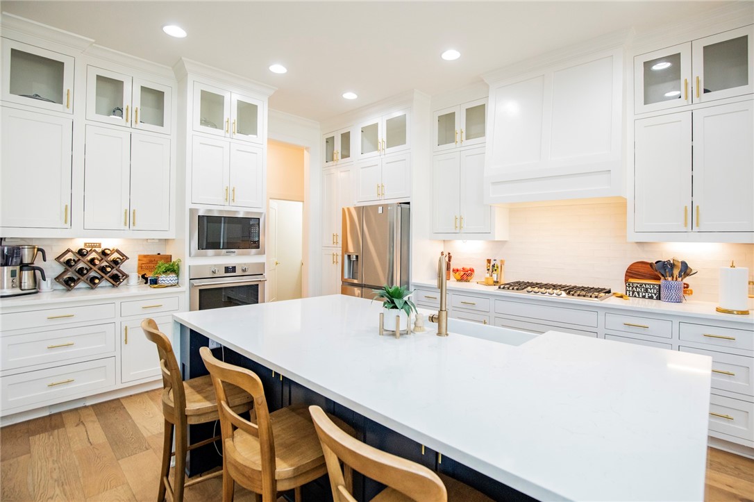 Crescent View - Residential