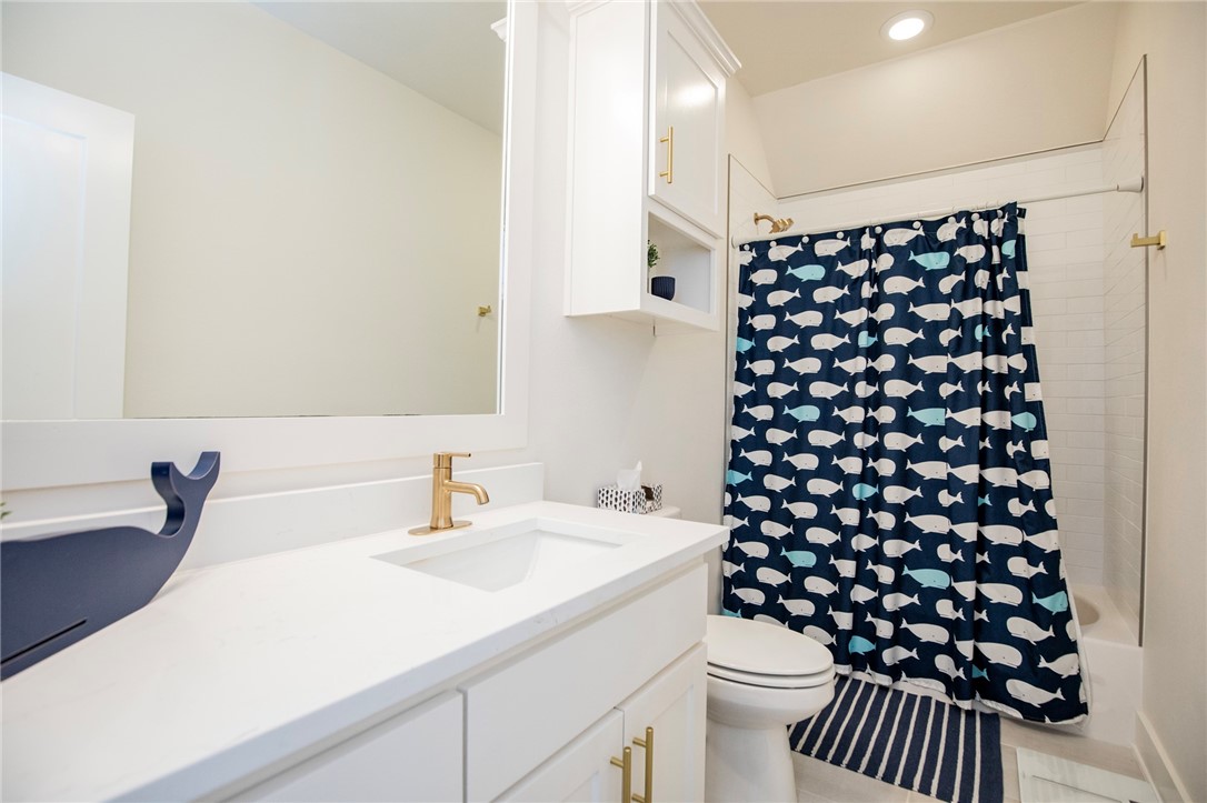 Crescent View - Residential