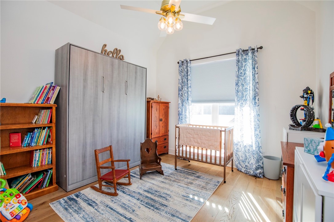 Crescent View - Residential