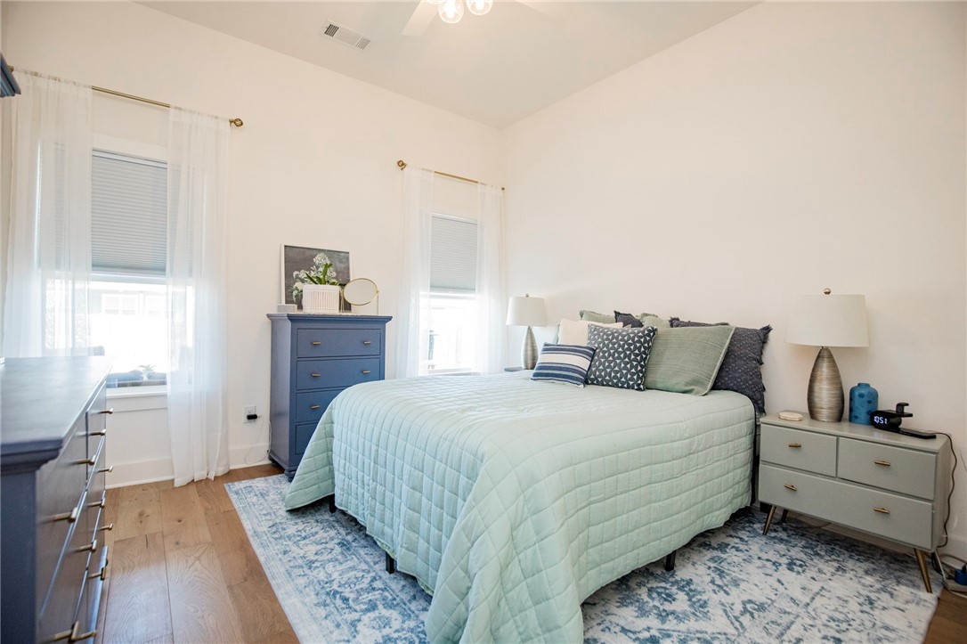 Crescent View - Residential