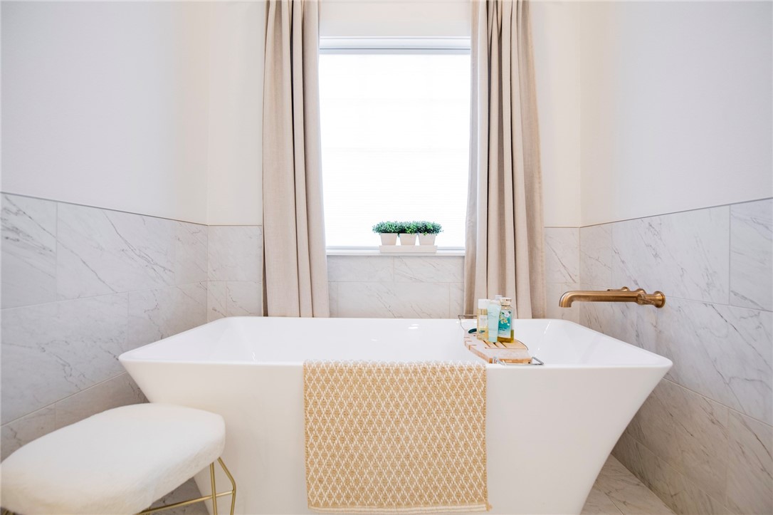 Crescent View - Residential