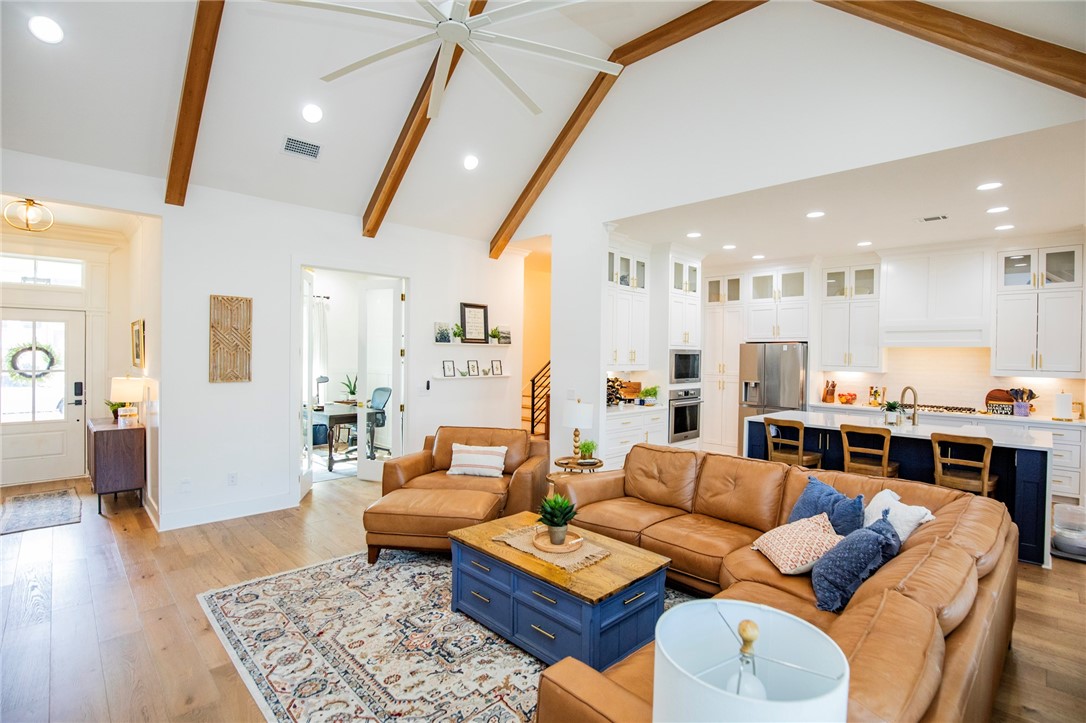 Crescent View - Residential