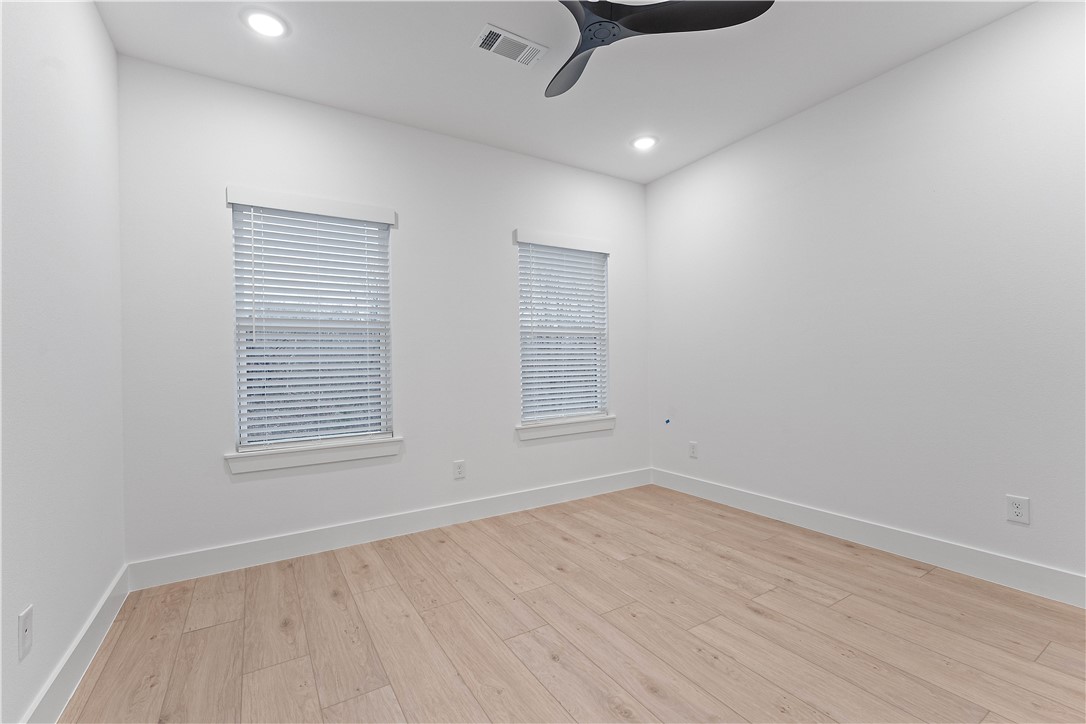 Magrath Sub Bvv - Residential