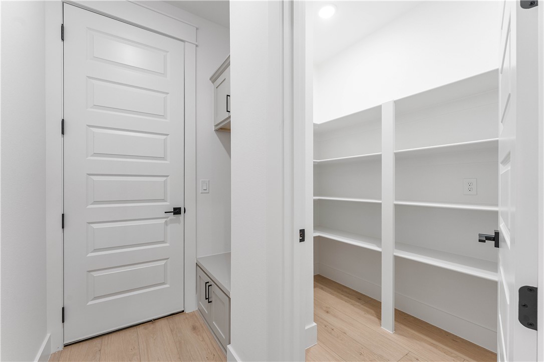 Magrath Sub Bvv - Residential