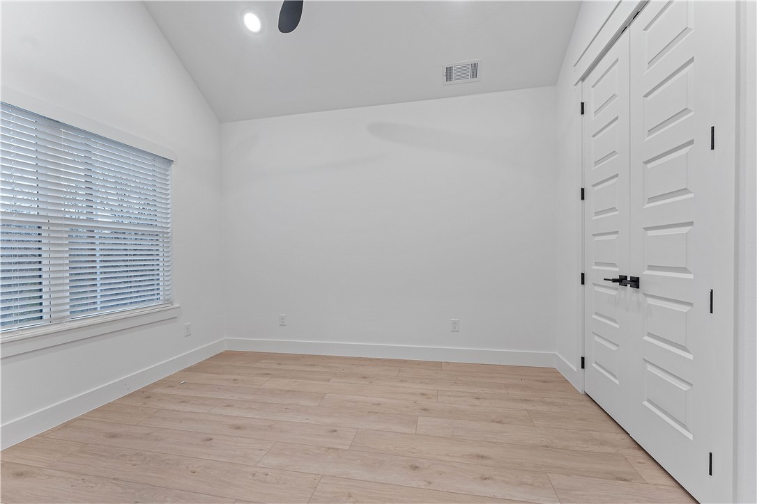 Magrath Sub Bvv - Residential