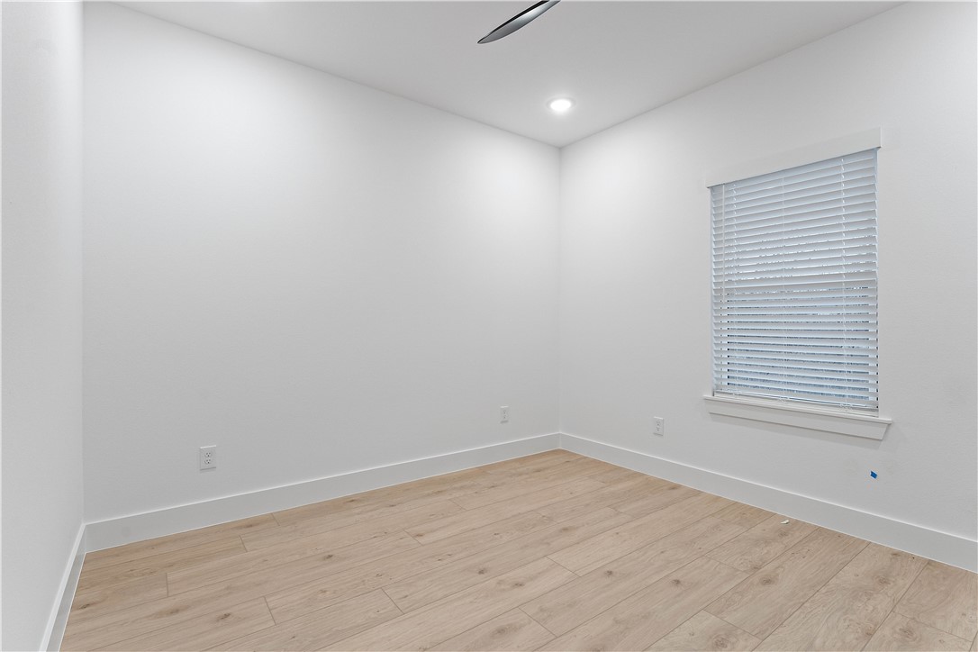 Magrath Sub Bvv - Residential