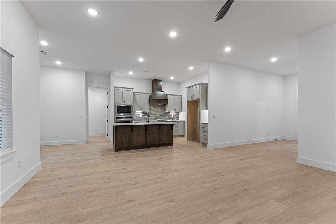 Magrath Sub Bvv - Residential