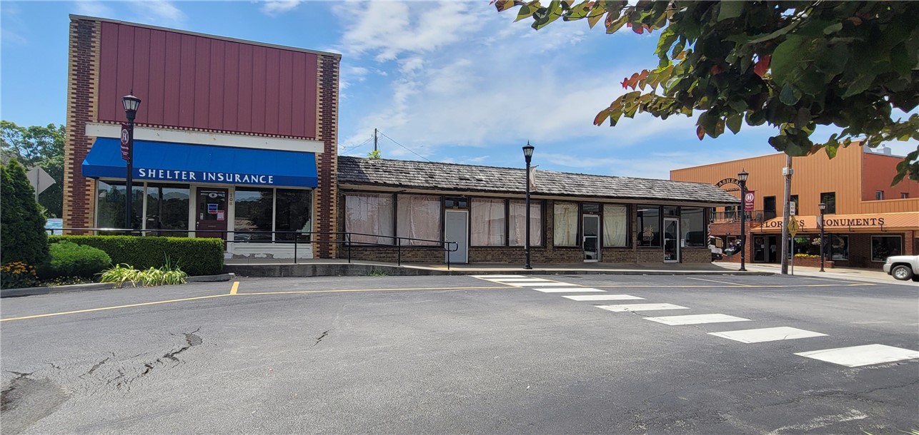 Entrepreneurs, this is a 3-store retail front with additional warehouse space and is located on the Huntsville Square. Recognized as the Huntsville Historic Commercial District. Additional storage and office space in unit 104. Unit 102 & 104 were previously used as one retail space. Endless potential for this location!