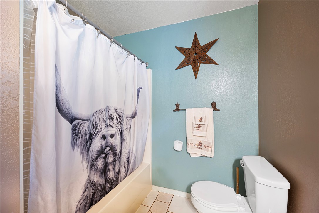 GOLDEN POND - Residential