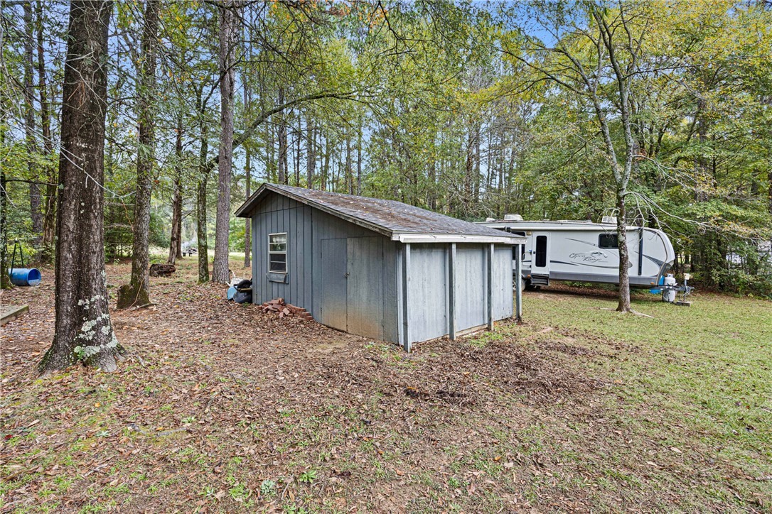 GOLDEN POND - Residential