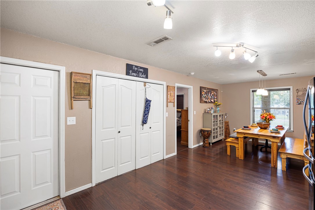 GOLDEN POND - Residential