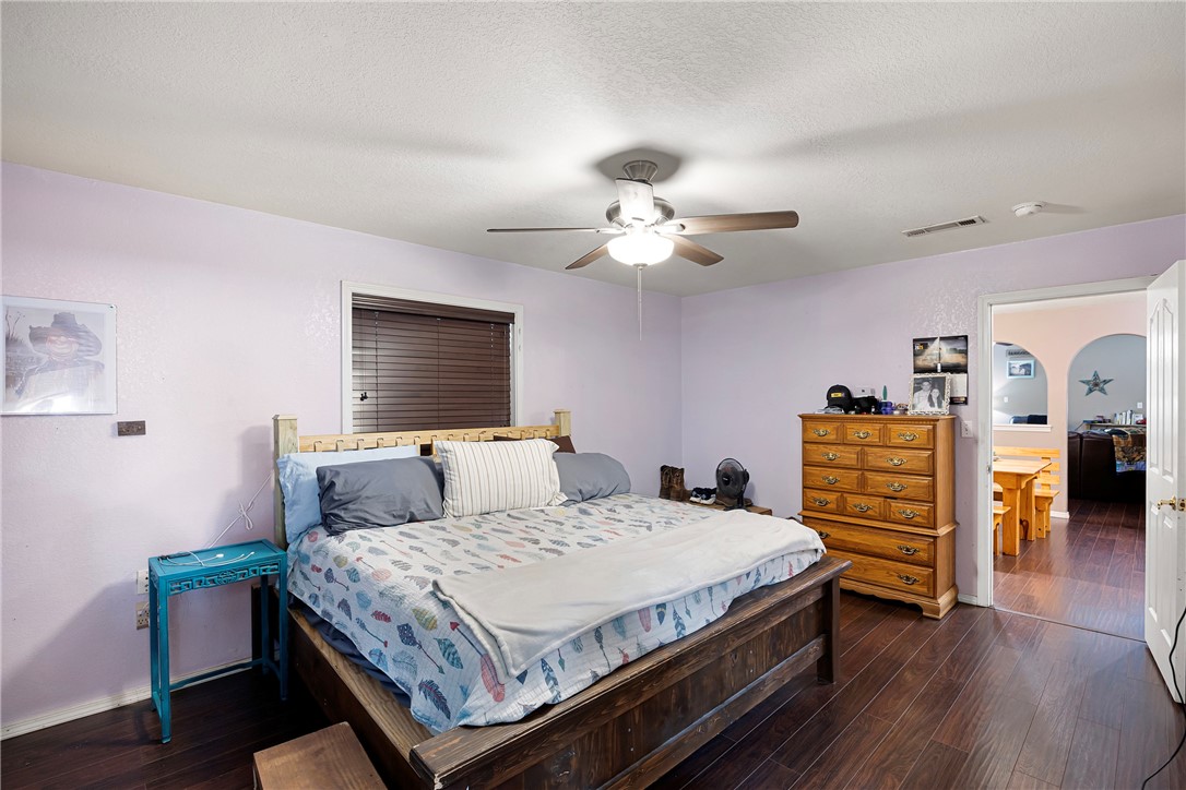 GOLDEN POND - Residential