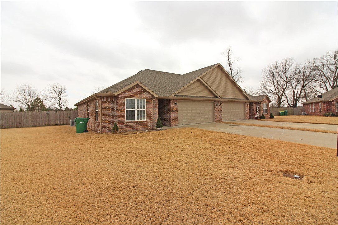 Willow Crossing Ph I Centerton - Residential Lease