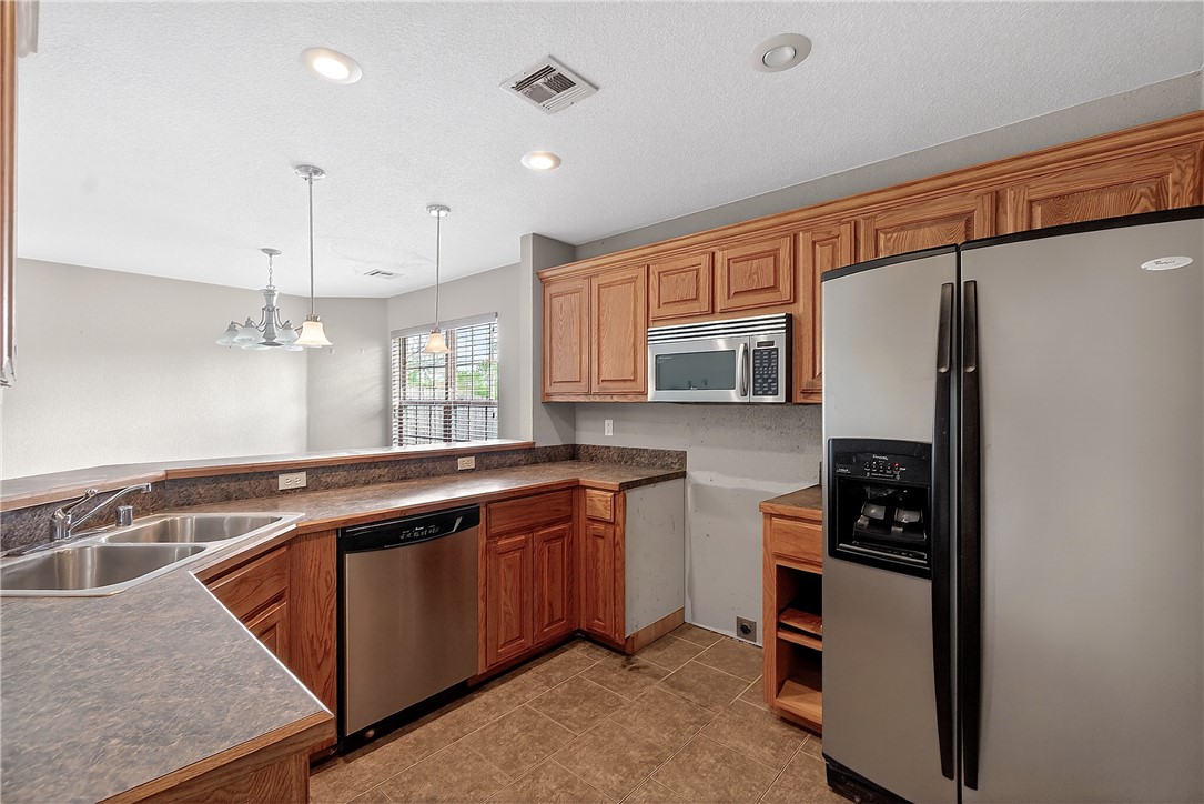 24-19-30-ROGERS - Residential