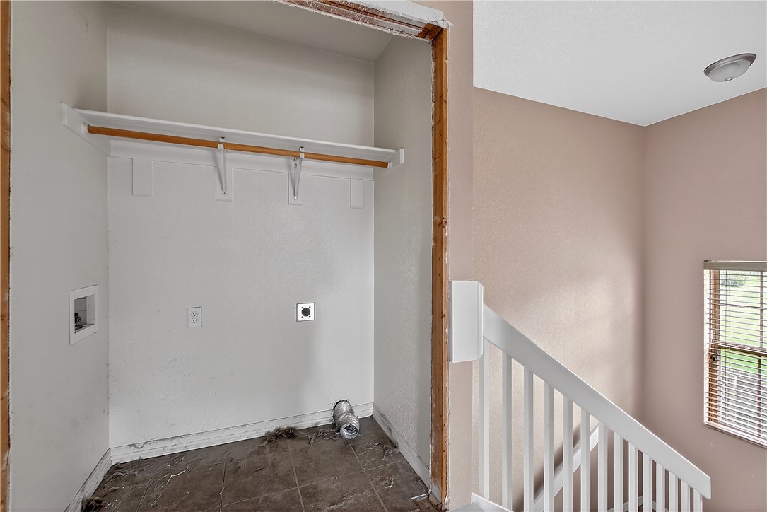 24-19-30-ROGERS - Residential