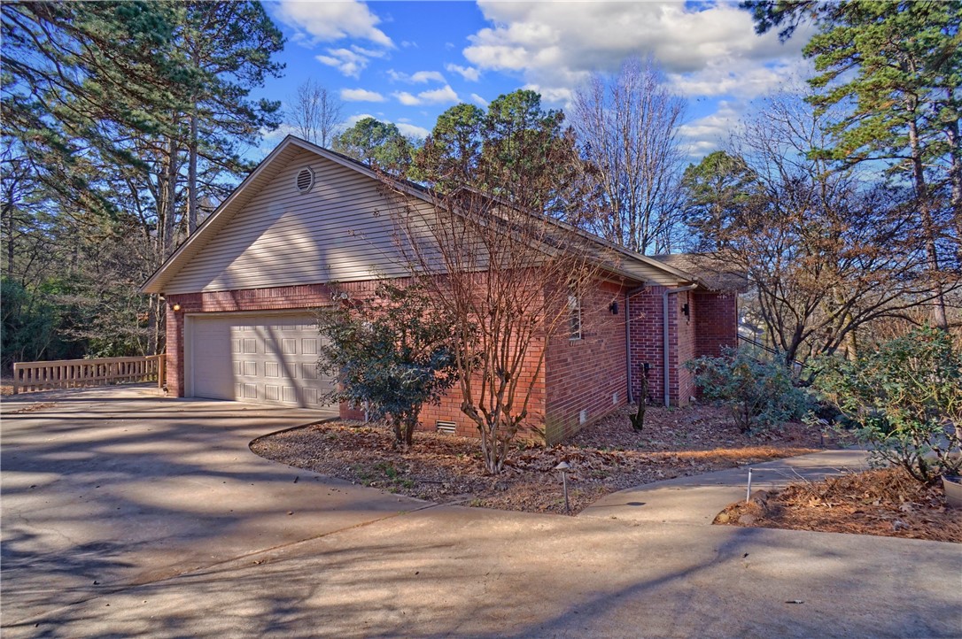 Hickory Hills - Residential