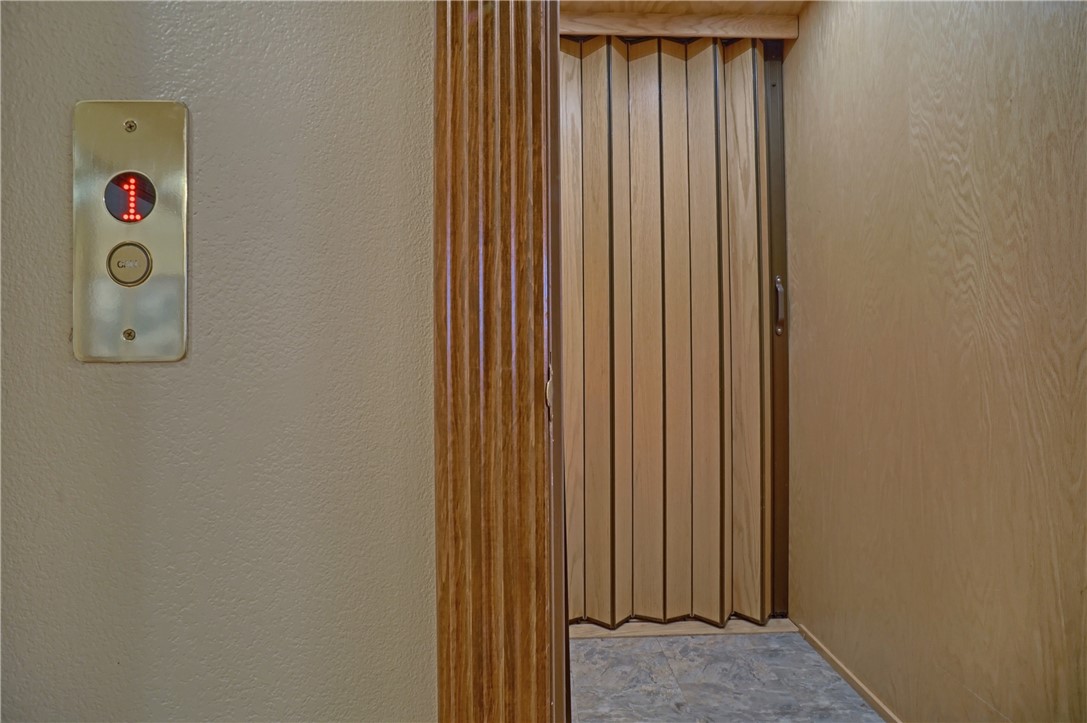 Hickory Hills - Residential