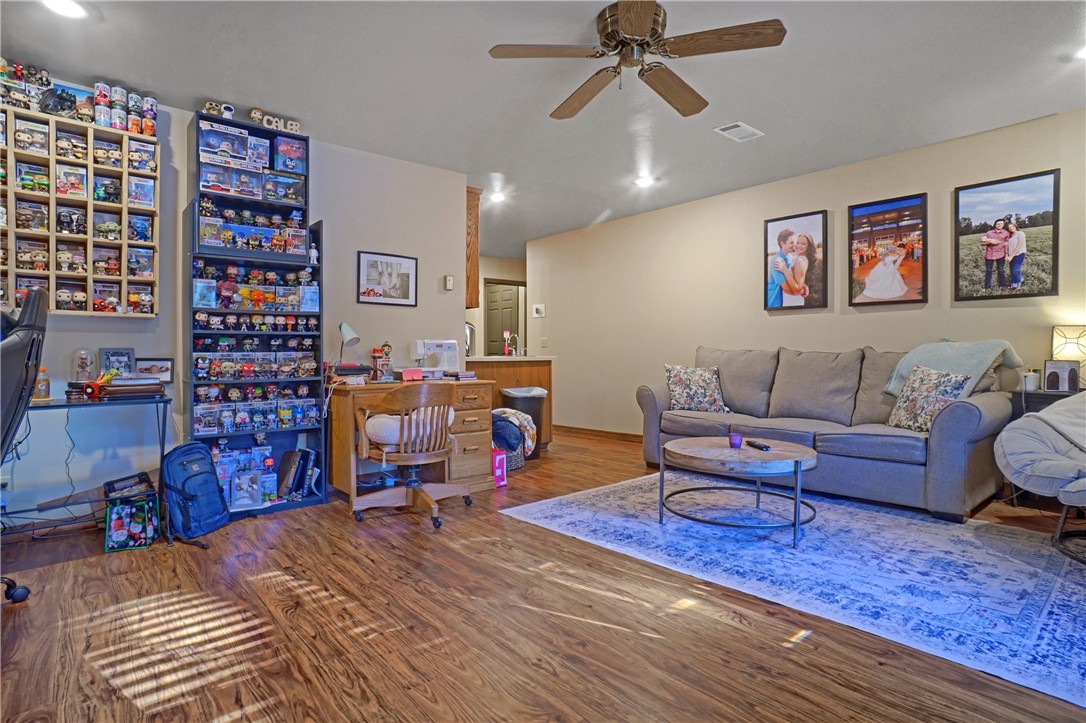 Hickory Hills - Residential