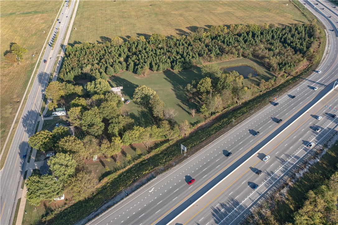 Fayetteville Outlots - Land