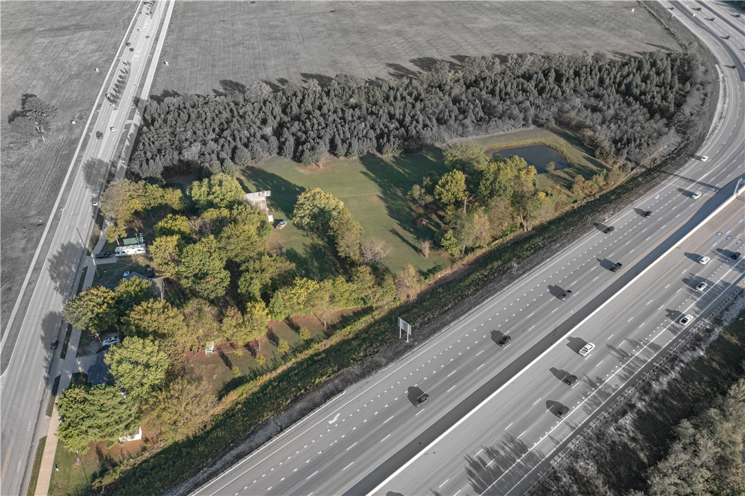 Fayetteville Outlots - Land