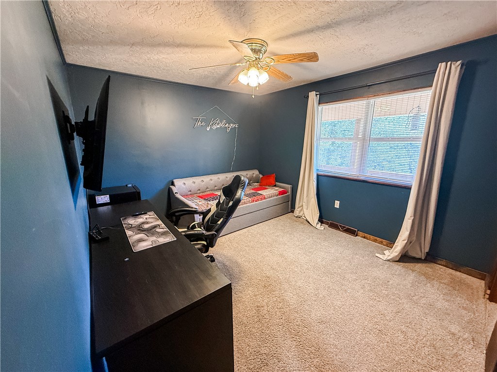 GAITHER MT EST 3 - Residential