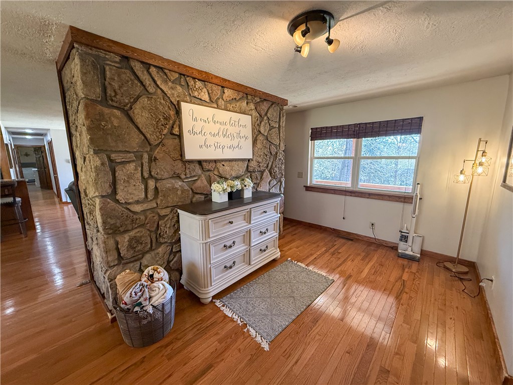 GAITHER MT EST 3 - Residential