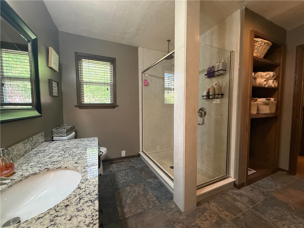 GAITHER MT EST 3 - Residential