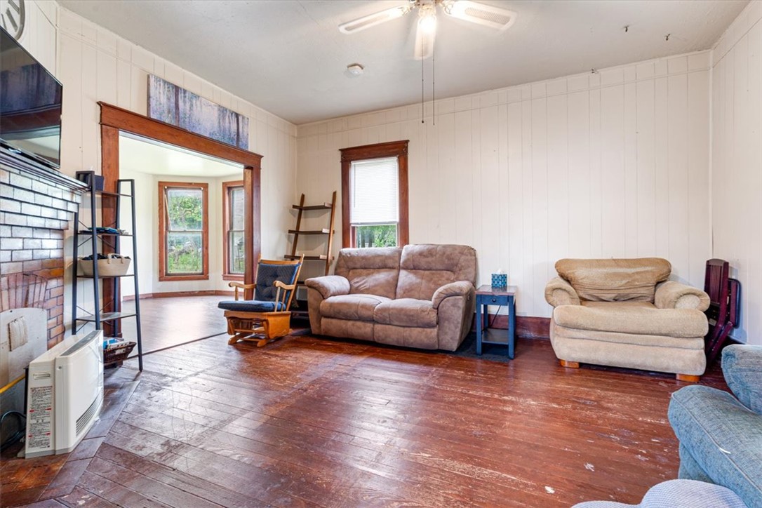 Beauchamps Add Siloam Spgs - Residential