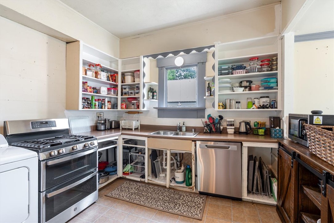 Beauchamps Add Siloam Spgs - Residential