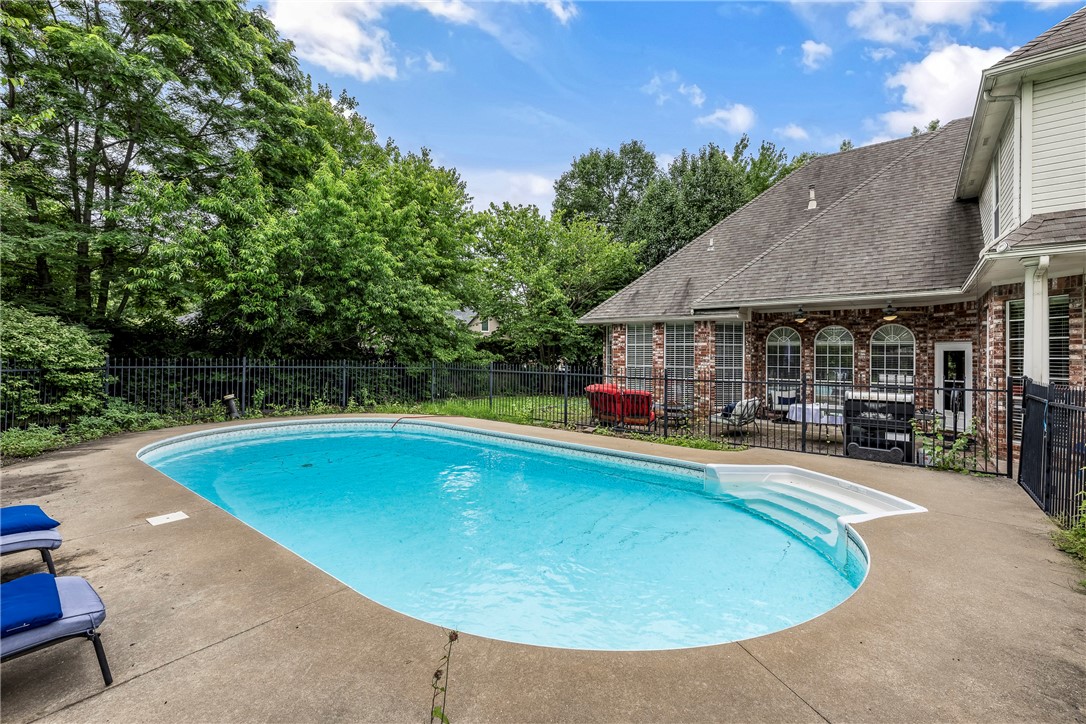 Thornbury Sub Ph I Springdale - Residential