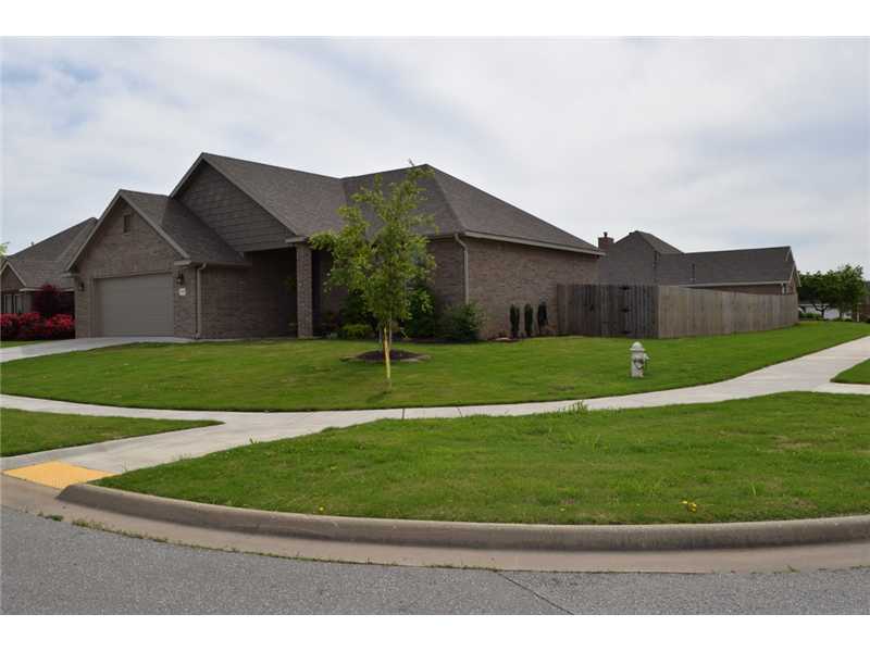 Discover this uniquely designed 3BR 2BA with all the extras. Built in book shelves, covered patio, jetted tub and more