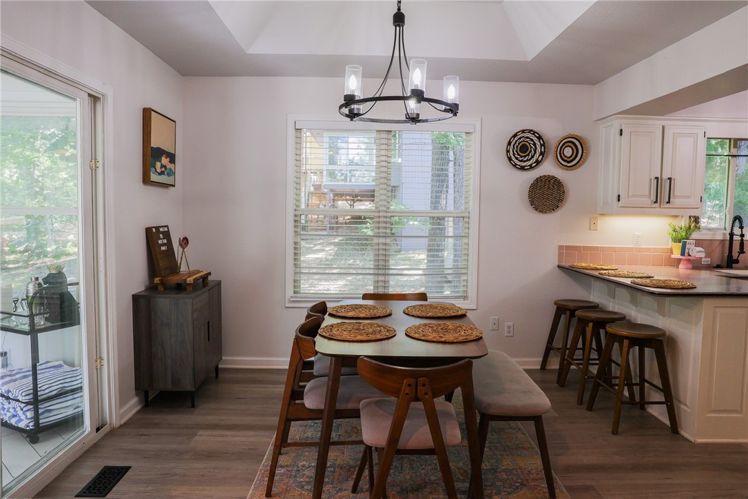 Redwick Sub Bvv - Residential Lease