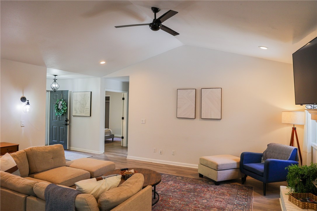 Redwick Sub Bvv - Residential Lease