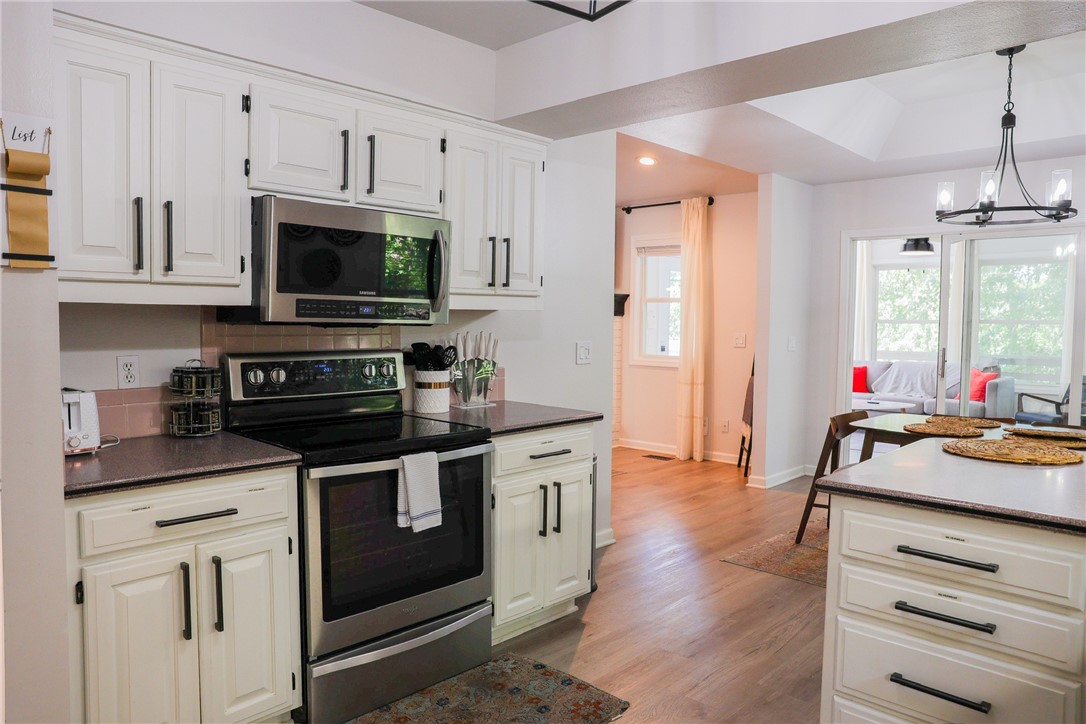 Redwick Sub Bvv - Residential Lease